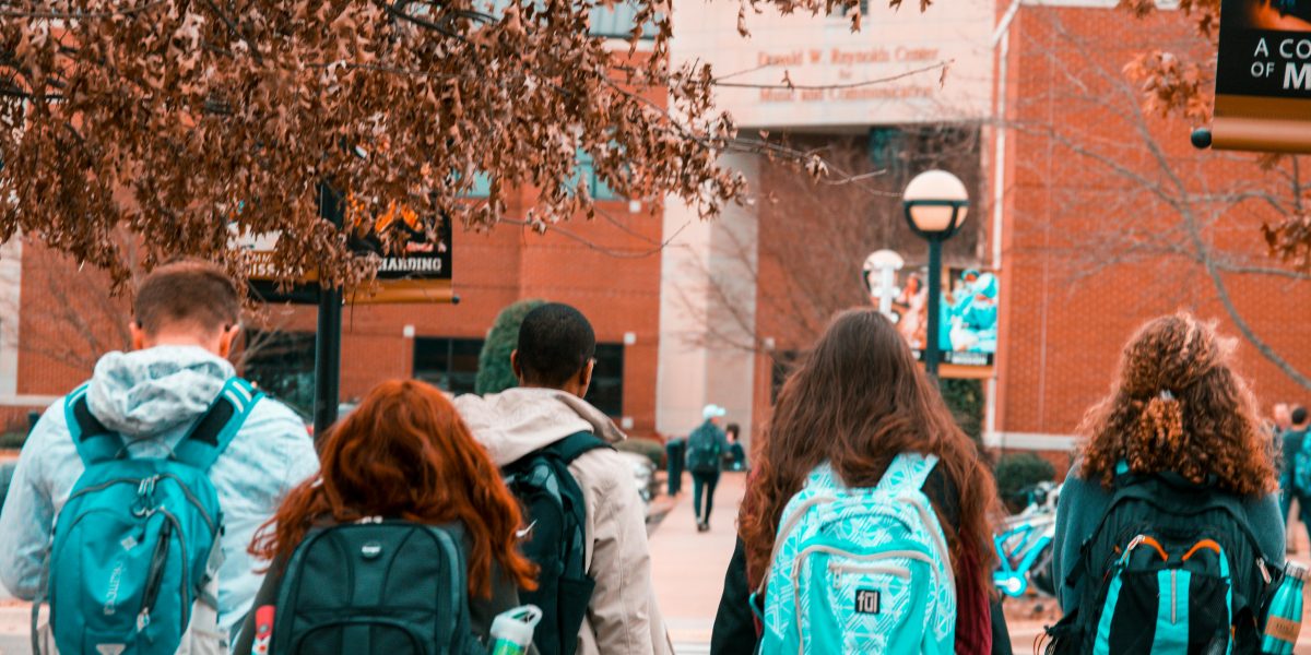 Community College vs University: Which Path Is Right for You?